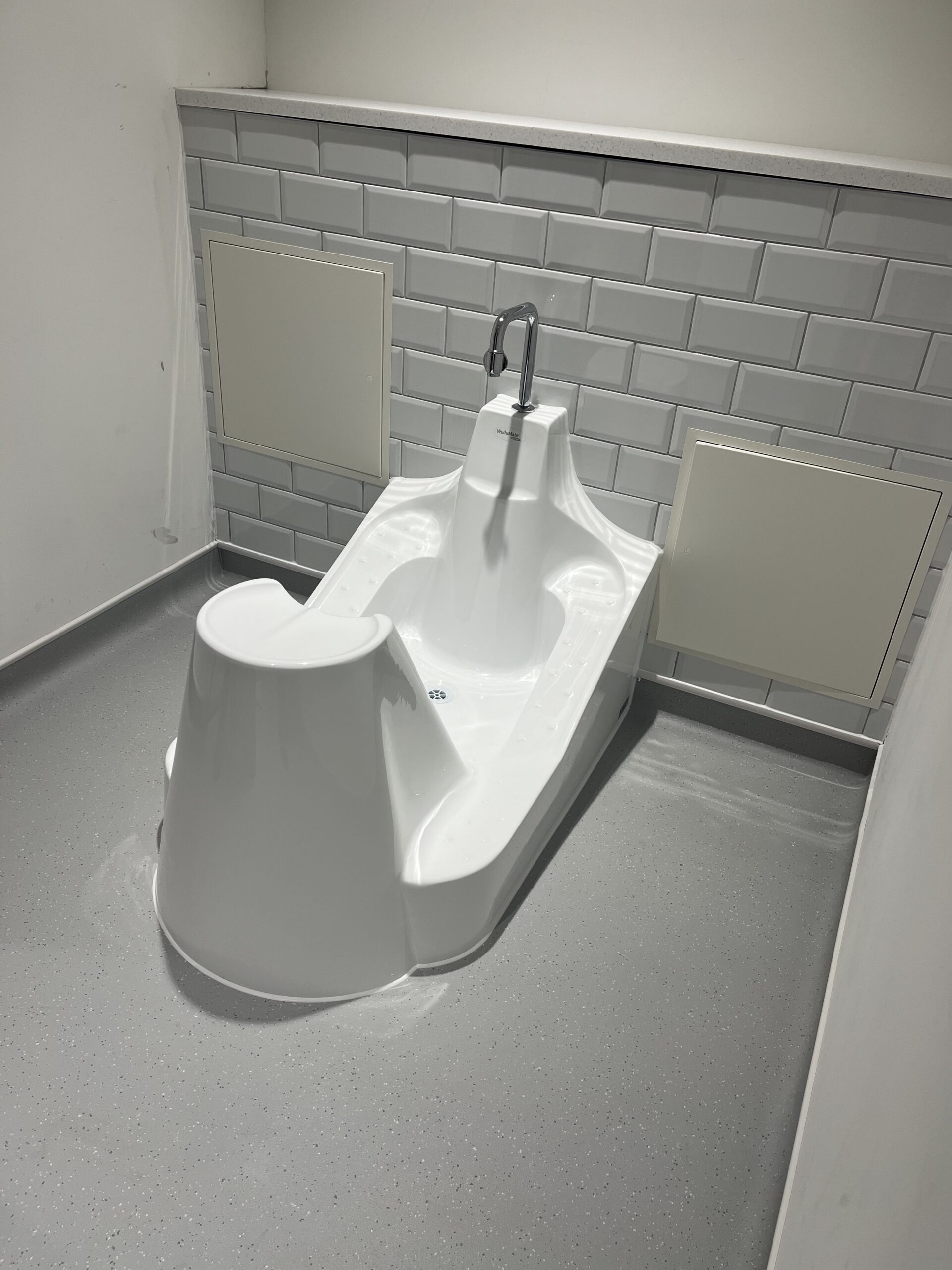 WuduMate Classic in a UK office